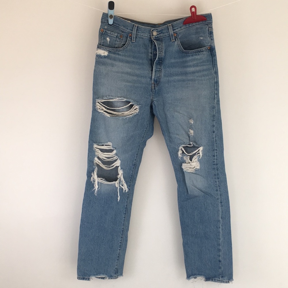 Levi’s Ripped Boyfriend Jeans